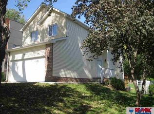 6006 Charles St, Omaha, NE 68132