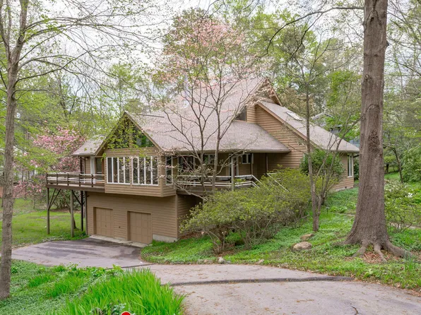 101 Rose Ln, Chapel Hill, NC 27514