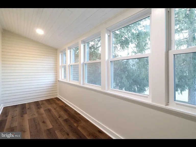 737 N Allegheny St — Photo 17