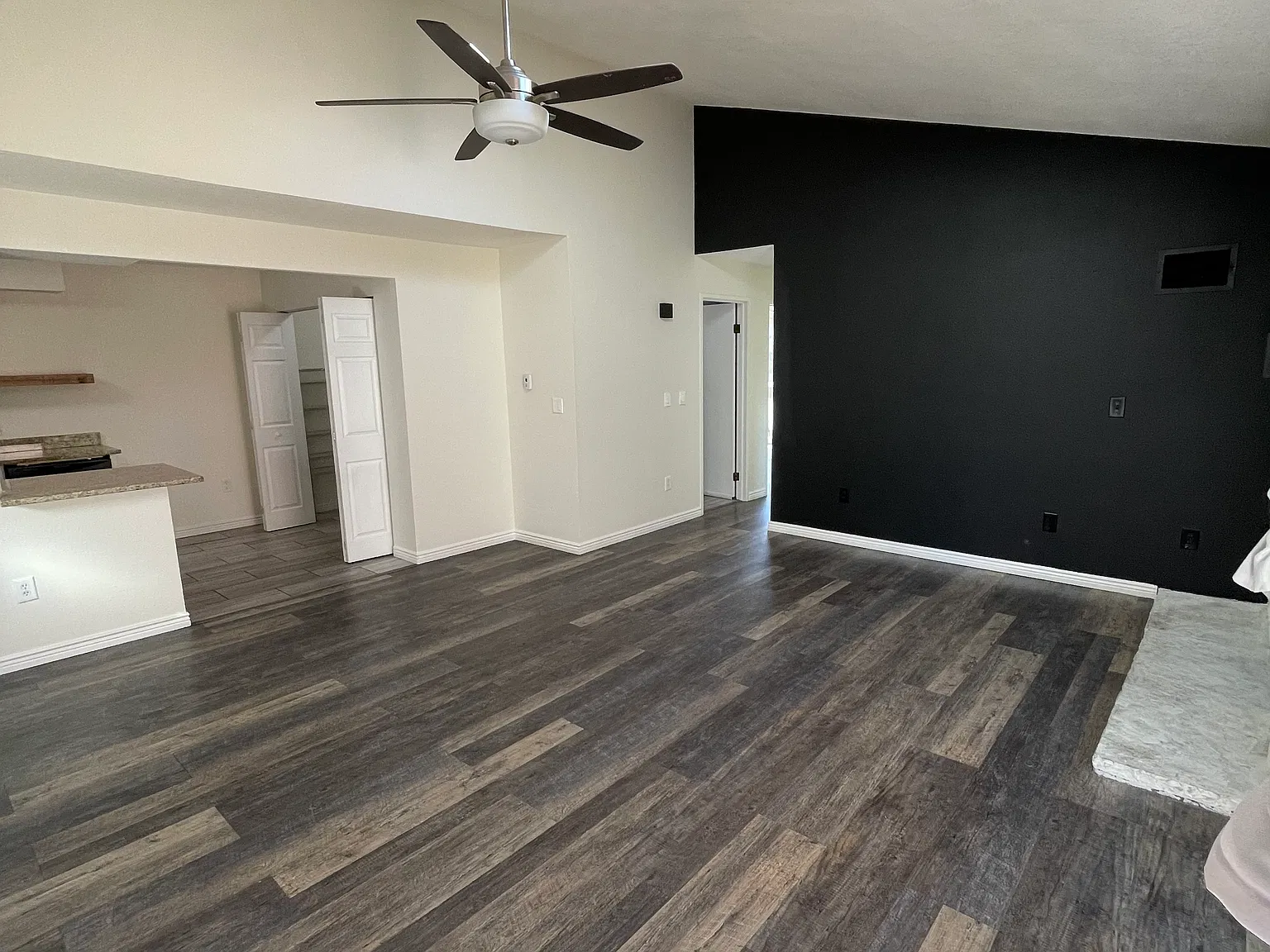 381 S Ames St — Photo 2