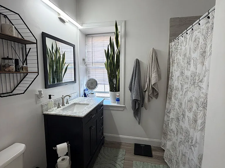 8217 Germantown Ave #B — Photo 6
