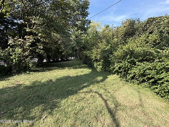 3rd image of 4103 Brownsboro Rd