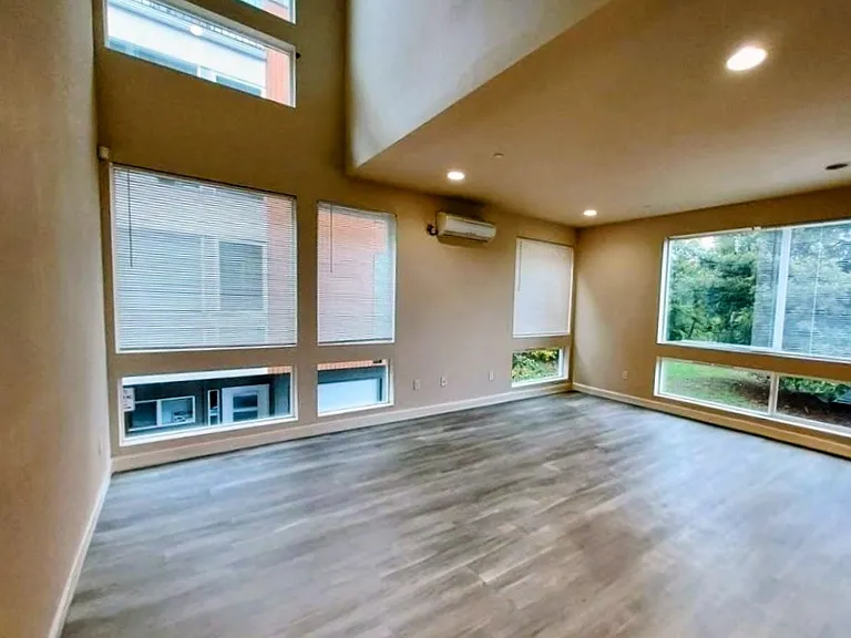 2356 Court G #48 — Photo 5