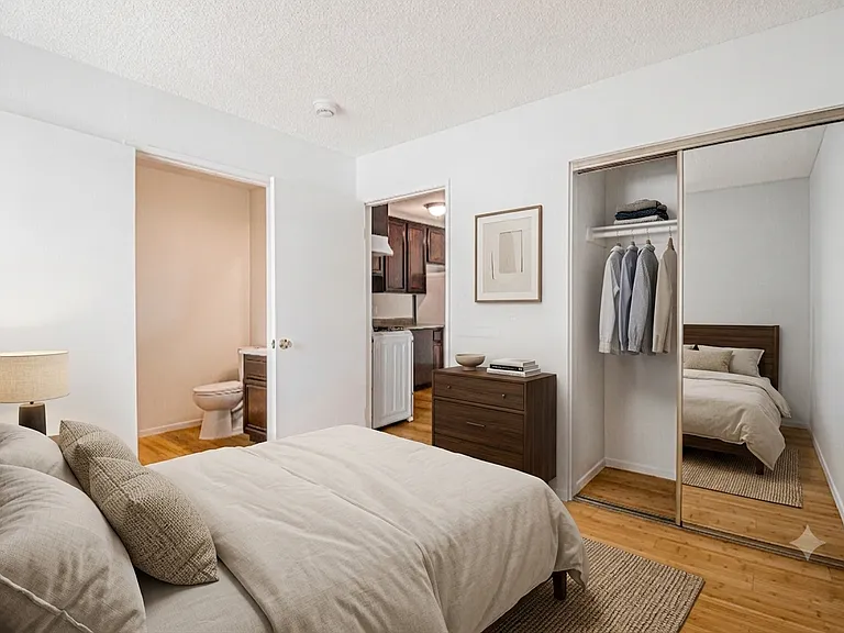 500 E 4th St #303 — Photo 5