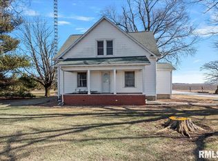 410 N 1600 East Rd, Pana, IL 62557
