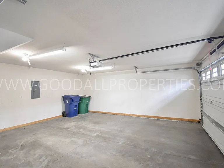 4319 153rd St — Photo 12