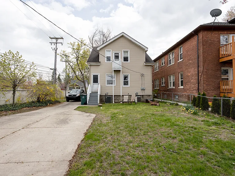 178 W Cambourne St — Photo 19