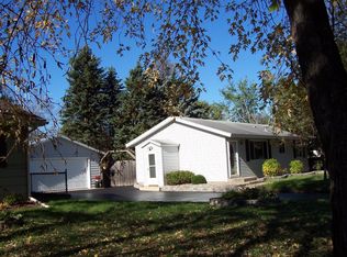 4333 Rahn Rd, Eagan, MN 55122