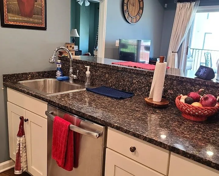 920 Jefferson St #404 — Photo 3