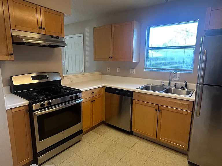 64 Boreal Ct — Photo 8
