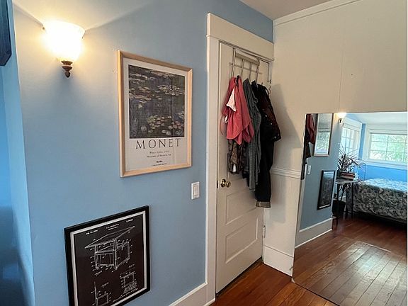 4th image of 3616 Ocean View Ave