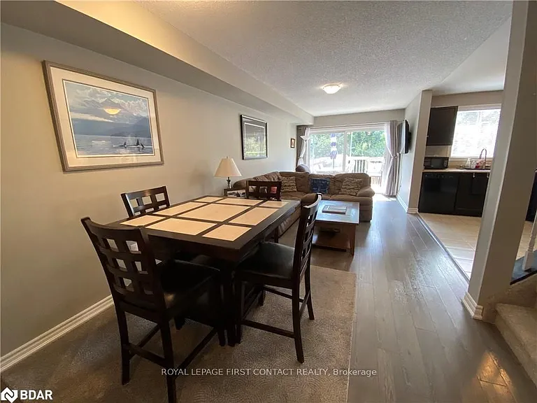63 Sydenham Wls — Photo 3