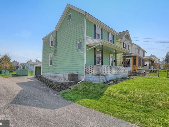 692 Cleveland Ave Chambersburg Pa 17201 Zillow