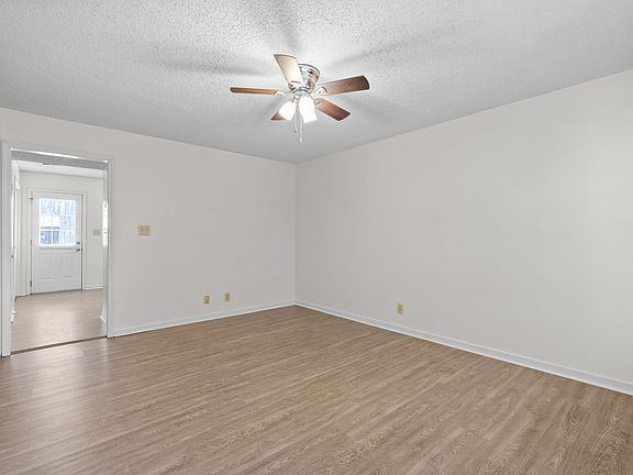 4th image of 1701 Baltimore Dr #1701A