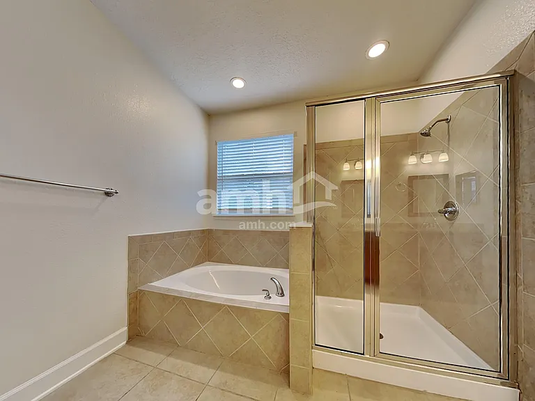 321 Gianna Way — Photo 10
