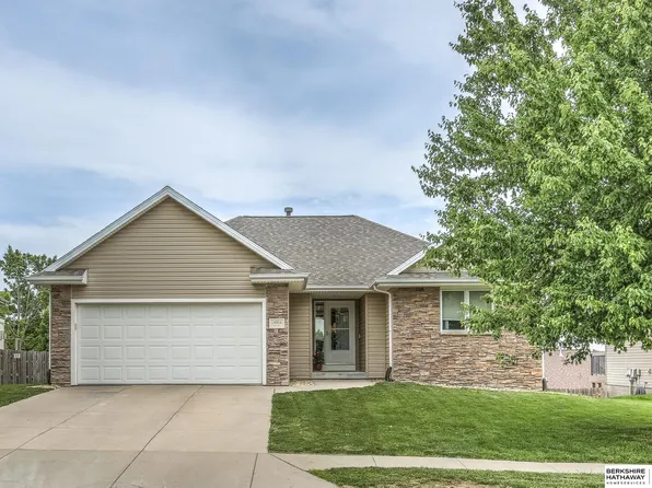 14954 Ellison Ave, Omaha, NE 68116