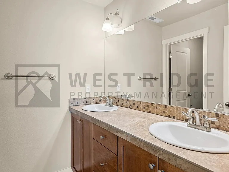3111 NE 15th Ave — Photo 10