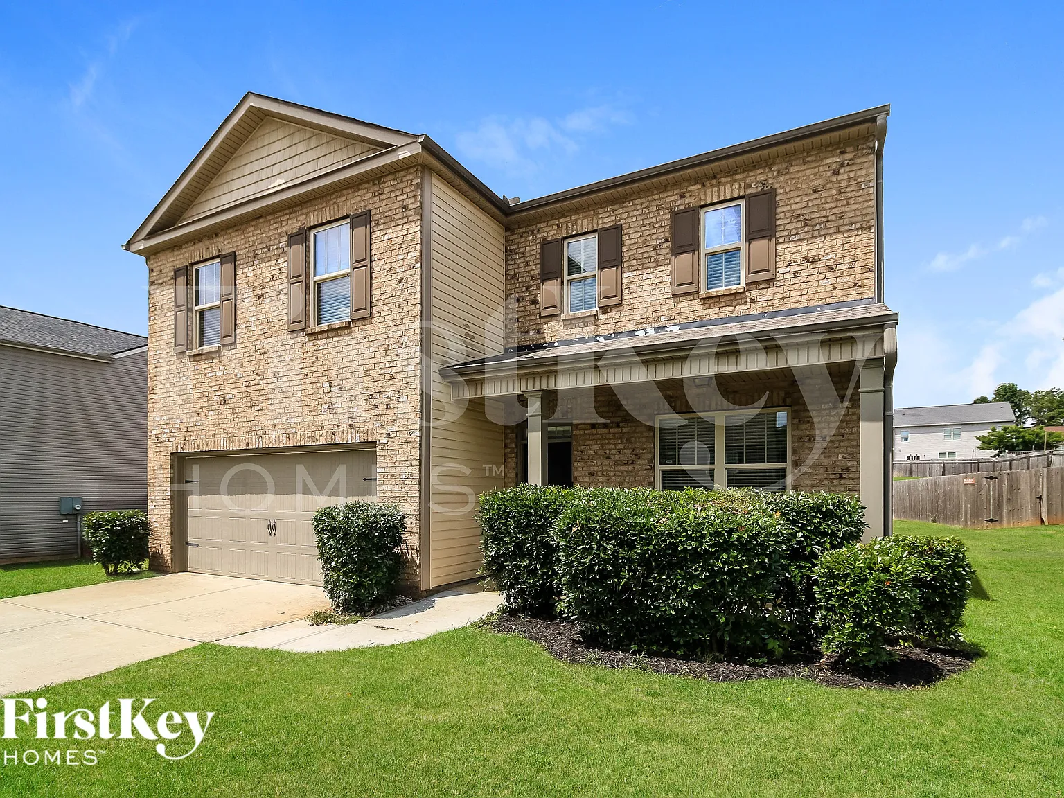 4 bed, 2.5 bath, 2340 sqft, $2,195 — Photo 2