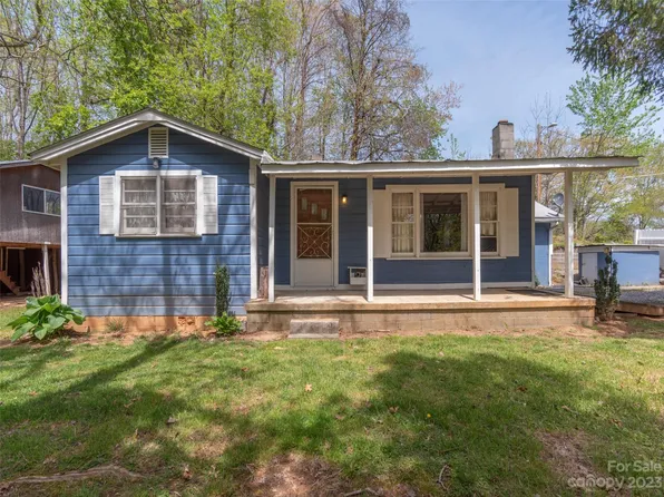 1178 Edwards Cove Rd, Waynesville, NC 28786