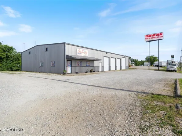 9412 Pleasant Hill Rd, Jefferson City, MO 65109