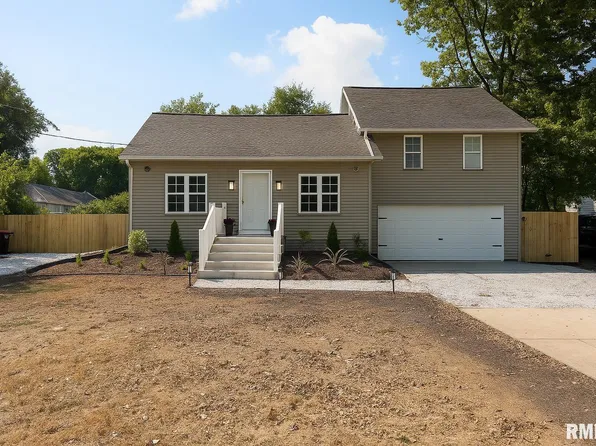 6227 N Sheridan Rd, Peoria, IL 61614