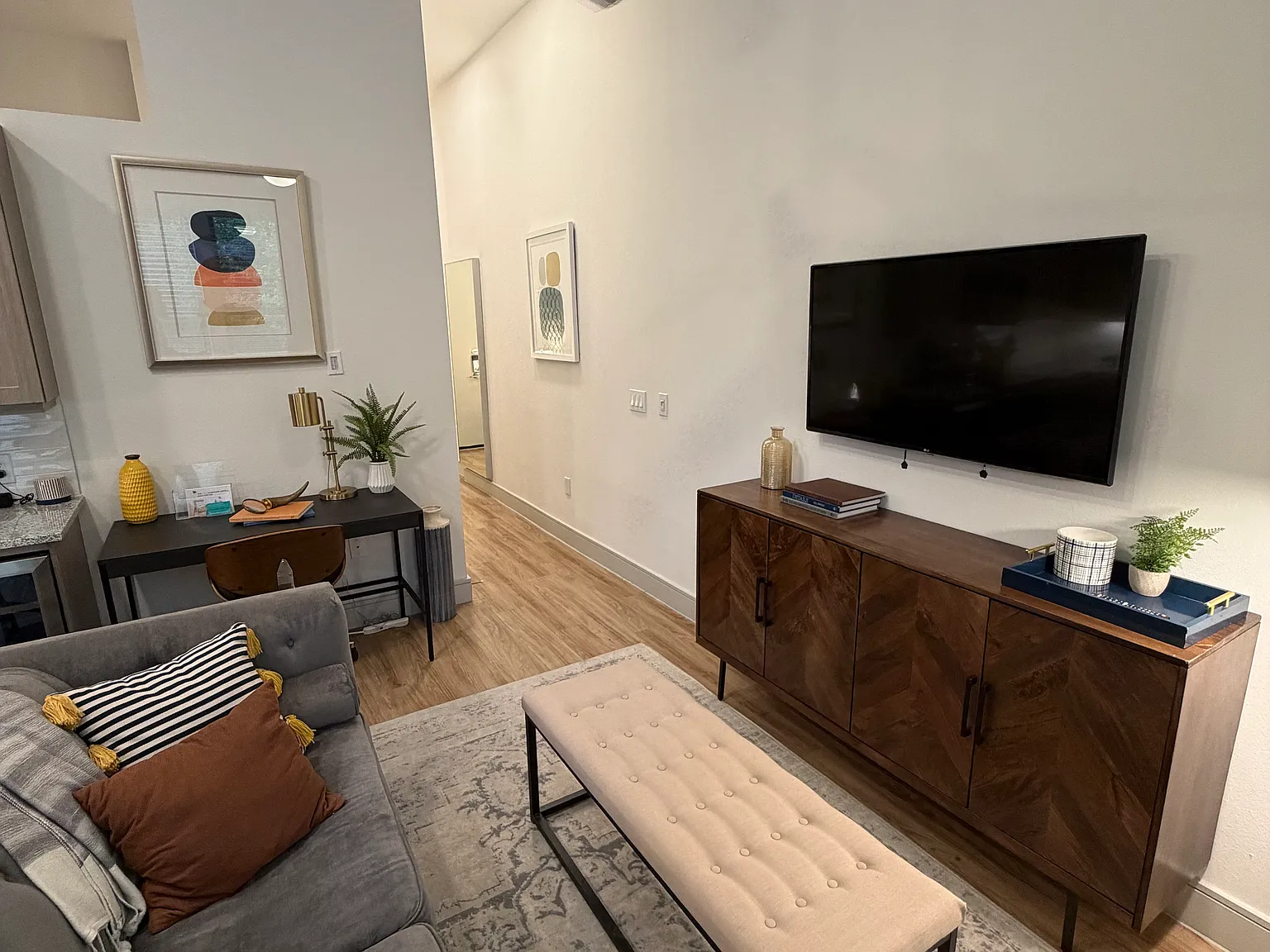 Studio, 546 sqft, $1,250 — Photo 4