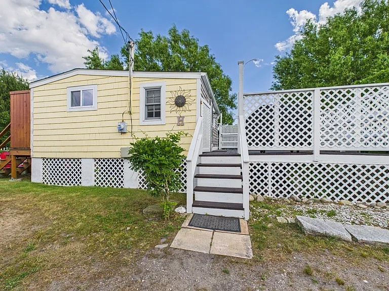 271 Great Island Rd — Photo 1