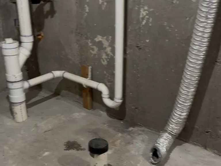 washer / dryer room