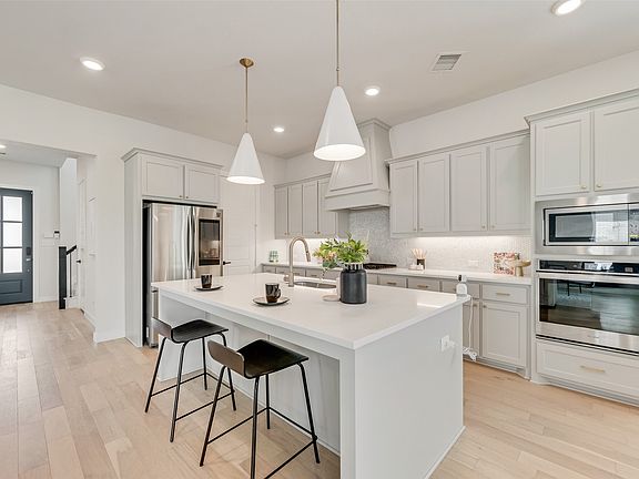 3rd image of 3619 Doramus Dr
