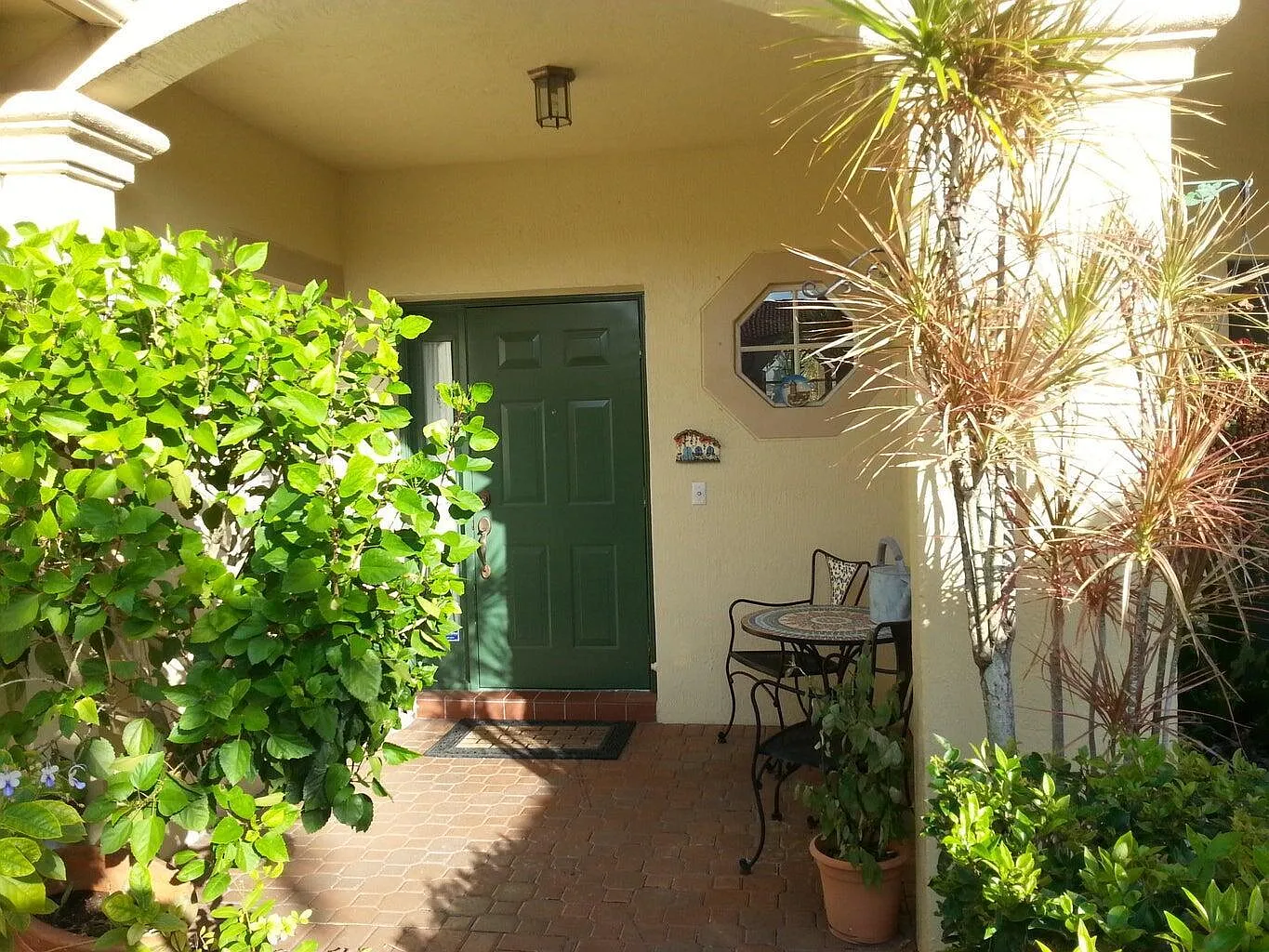 3 bed, 2.5 bath, 1449 sqft, $3,300 — Photo 1