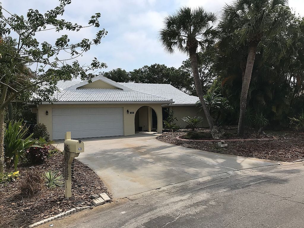 621 Pineneedle Ln, Englewood, FL 34223 Zillow