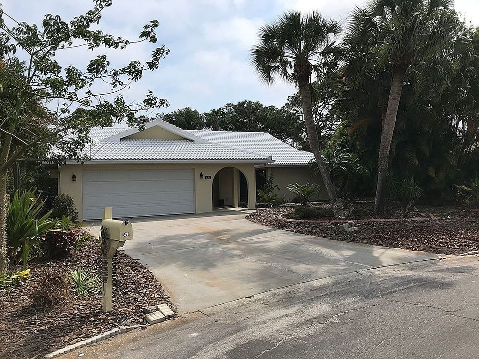 1st image of 621 Pineneedle Ln