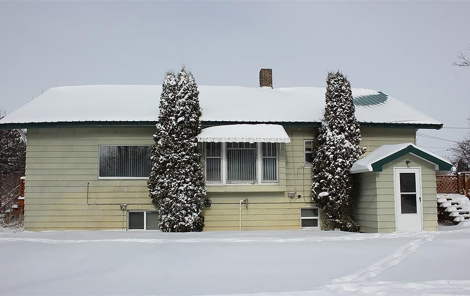 2nd image of 200 N Walnut St