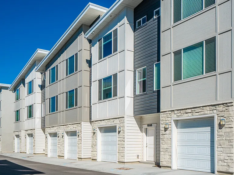 Riverwalk Townhomes — Photo 28
