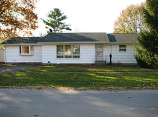 601 E Overton St, Tuscola, IL