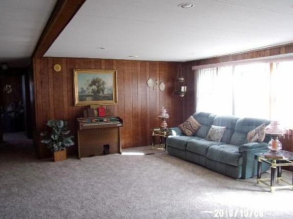 3rd image of 3957 Cheryl Dr