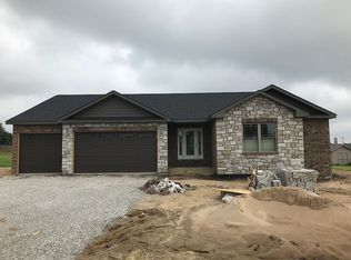 2620 Vulliet Rd, Highland, IL 62249