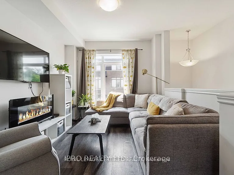 575 Woodward Ave #33 — Photo 4