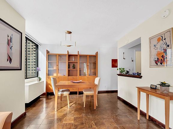 3rd image of 301 E 45th St APT 8E