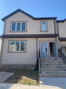 24 Finley Ave, Staten Island, NY, 10306