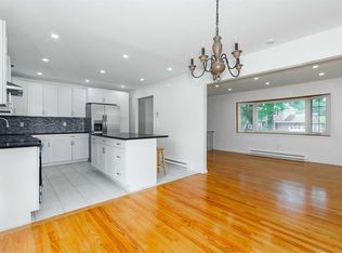 7 Hemlock Ln, Saugerties, NY 12477