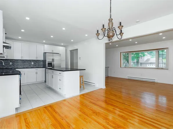 7 HEMLOCK Lane, Saugerties, NY 12477