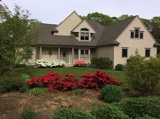 32 Surrey Pl, Mashpee, MA 02649