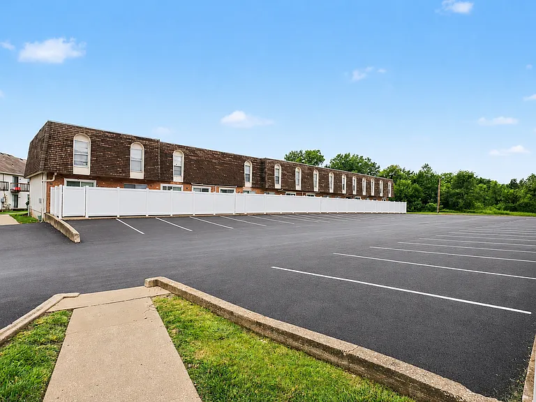 Apartments at Georgetown — Photo 42