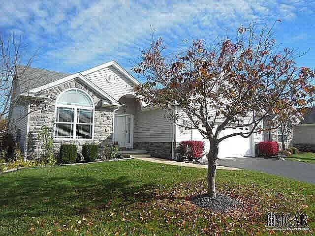 1st image of 1986 Fountain Cir #12