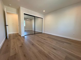 5226 Tilden Ave, Van Nuys, CA 91401