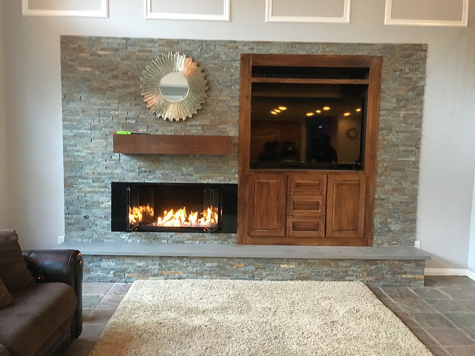 1st image of 305 Kingsclear Ct
