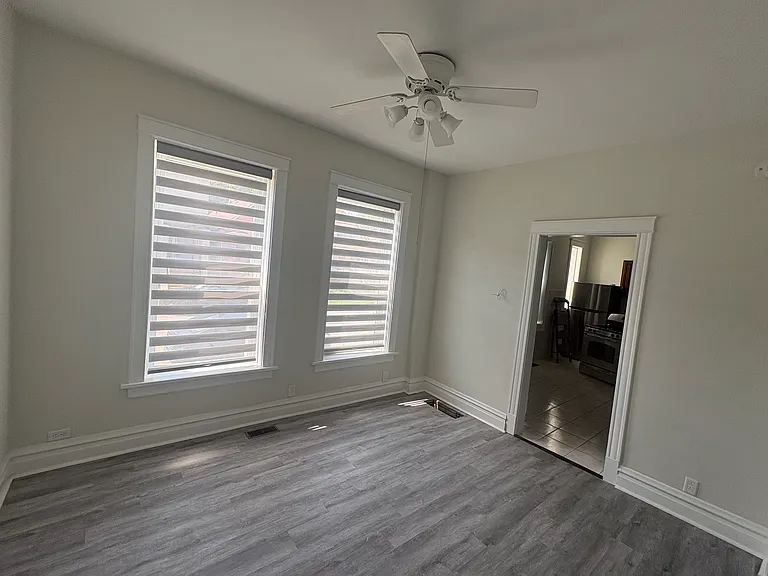 6207 S Bishop St #F1 — Photo 5