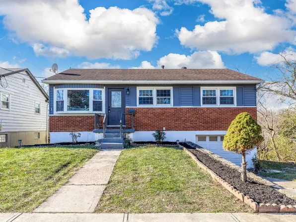 8445 Flamingo Ln, Cincinnati, OH 45239