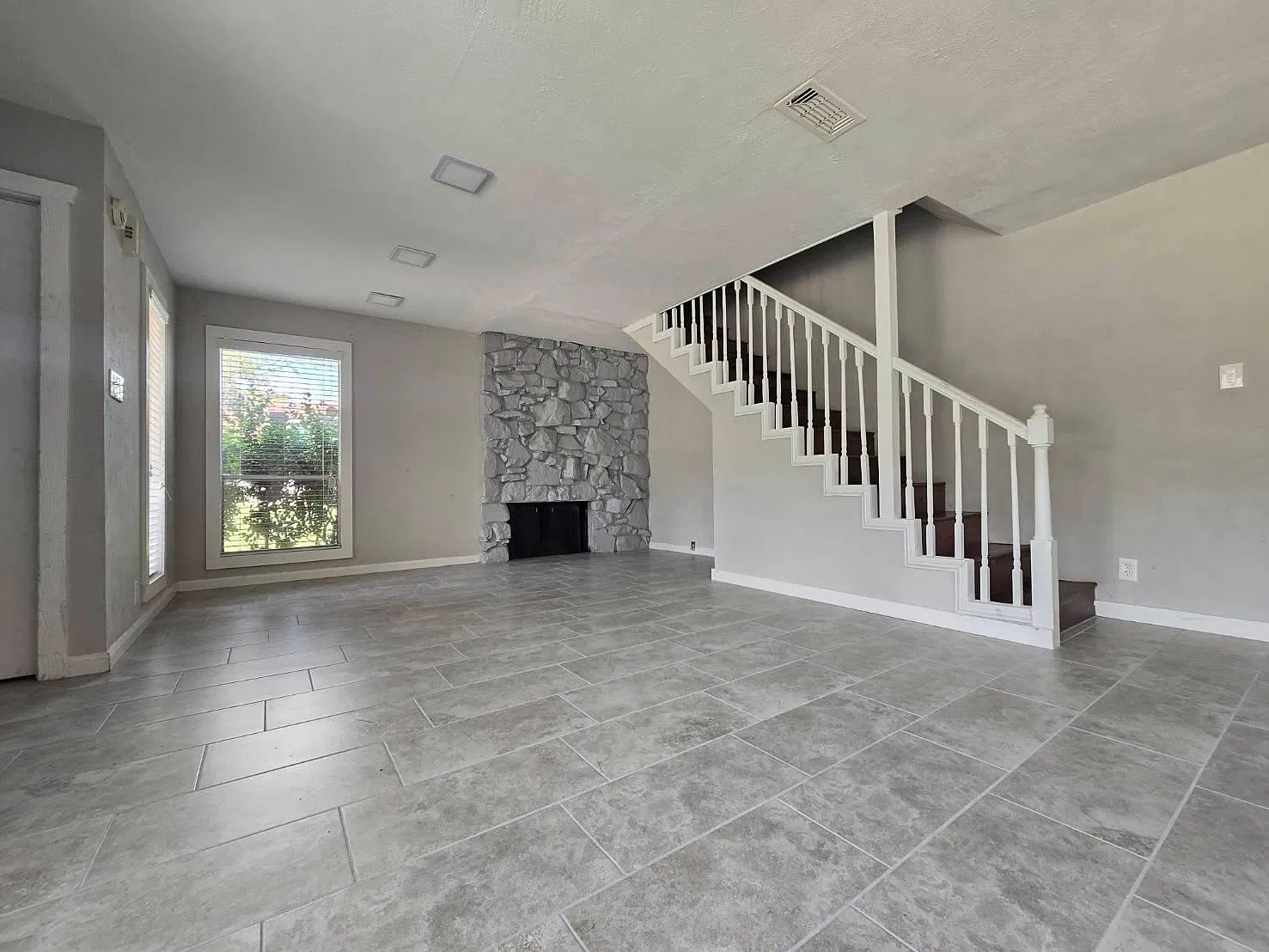 3 bed, 1565 sqft, $1,850 — Photo 1